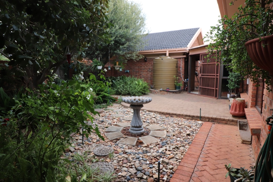 3 Bedroom Property for Sale in Heuwelsig Free State